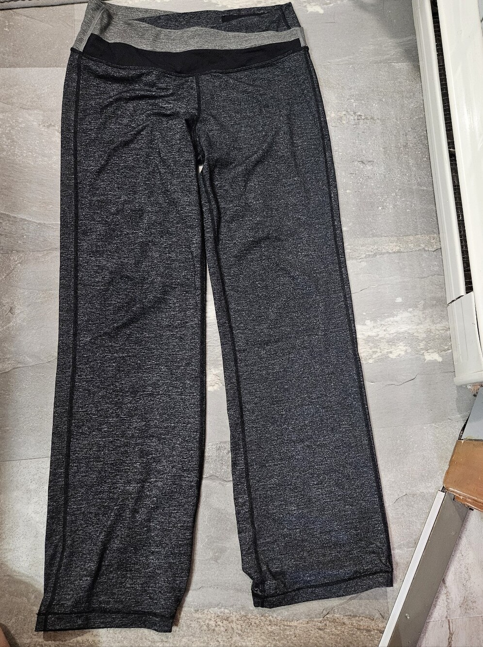 Vintage Lululemon Astro Pant. Heathered Grey, Grey, Black. 28" Inseam. 8 US. Y2K